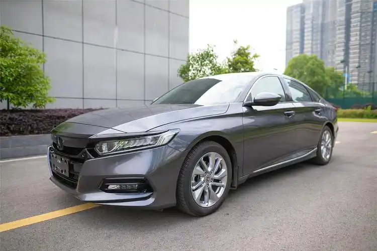 十代雅阁太空银