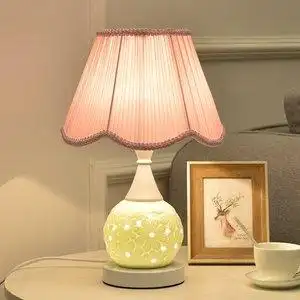 卧室温馨灯式台灯好看床头小简约情调气氛电家用灯灯插座温馨床头插情