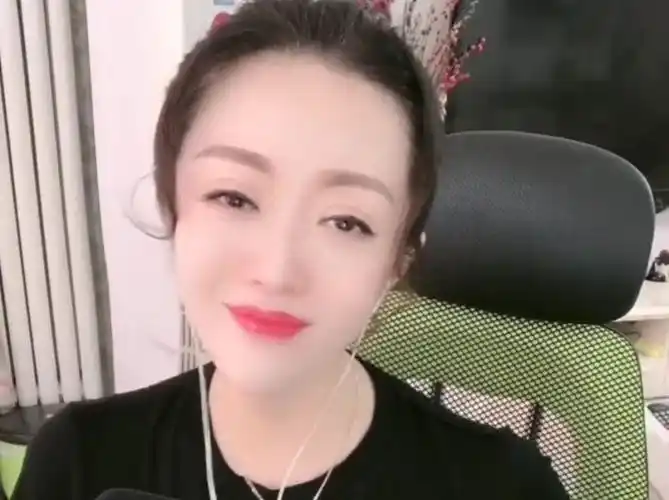 二人转小帽《杨姑娘》温美玲,好听的东北地方戏