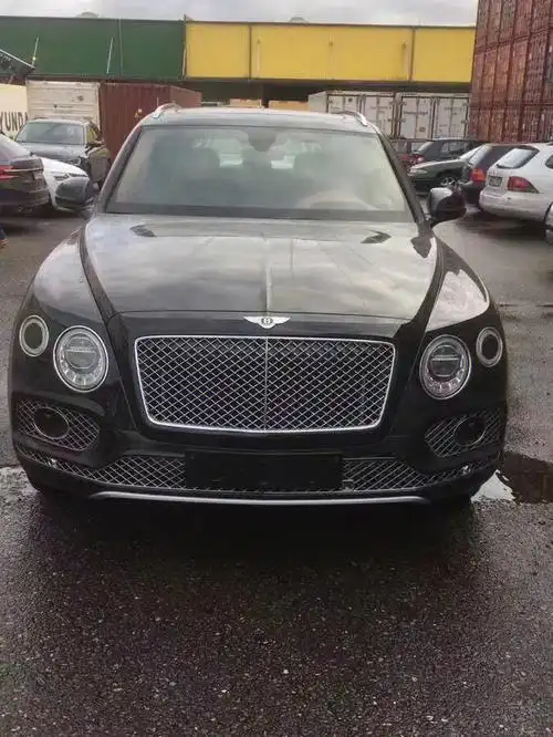 老款宾利添越30t现在只要238万配置无敌