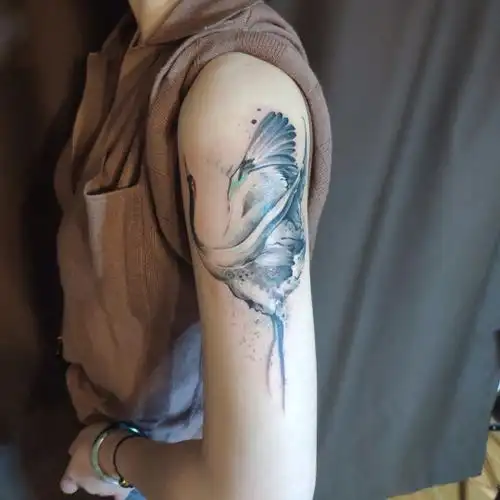 纹身线条半臂图案