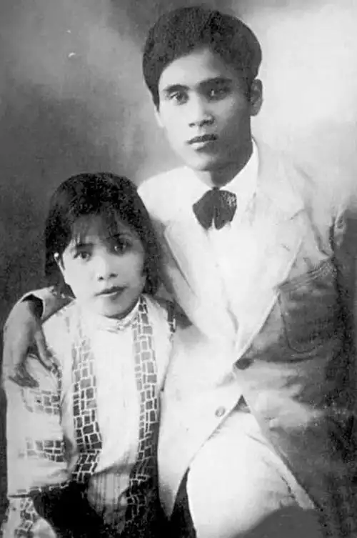 纪实裸捐给国家2千亿儿子却开出租谋生96岁去世时享国葬待遇