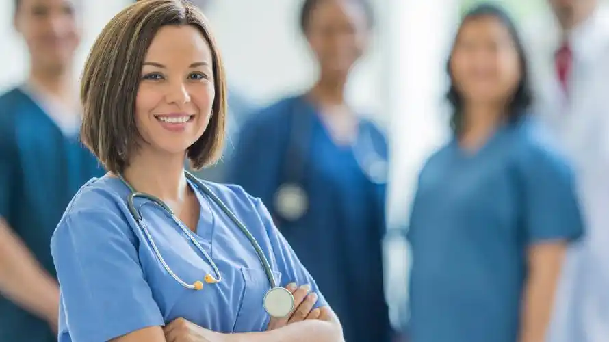 剖析:在新加坡做护士有什么不同?三类护理人员各司其职