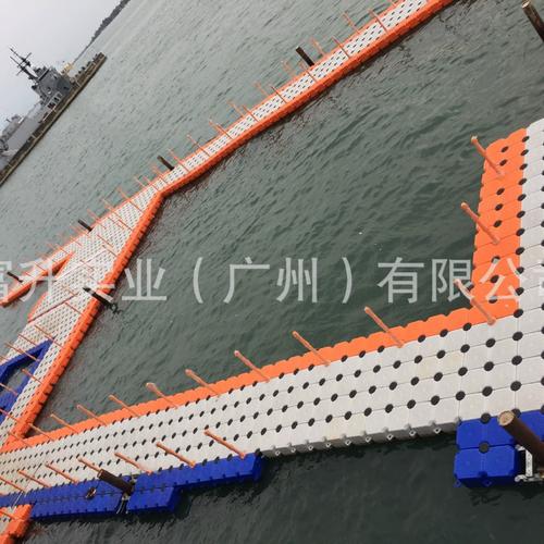 塑料浮筒浮桥亲水平台浮动码头水上舞台出租游泳池钓鱼浮台