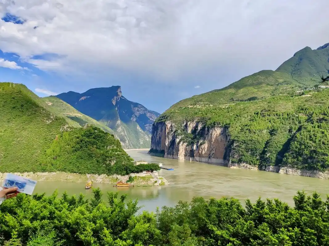 10元人民币背景图97白帝城瞿塘峡7215  - 抖音