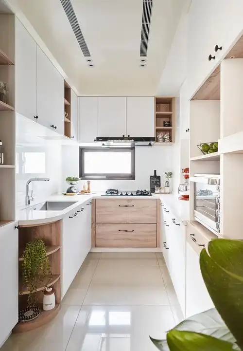 现代风格u型厨房装修图片赏析