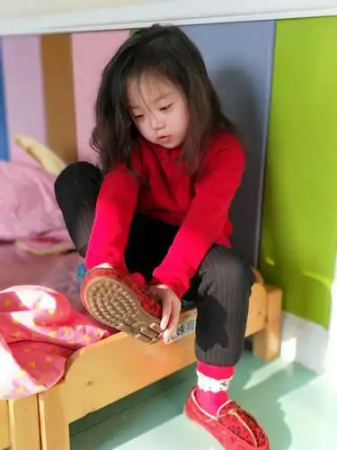 孔姝荷小朋友在幼儿园的欢乐时光.