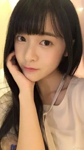 我觉得徐娇真的不适合软妹风