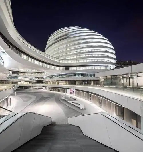 扎哈·哈迪德:我是个能出活儿的女人银河soho扎哈哈迪德银河,望京