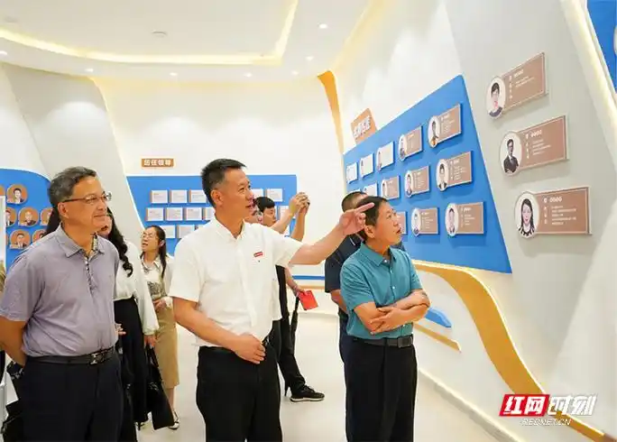 张家界市高级技工学校与温州技师学院签订教育合作协议