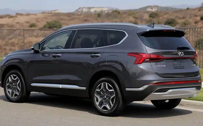 新款2023年现代圣达菲,中型suv