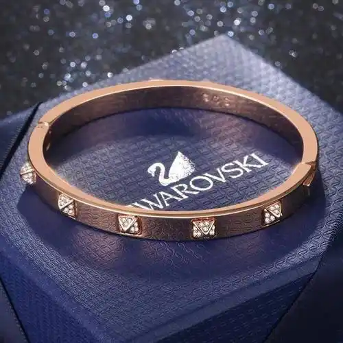 施华洛世奇奇金字塔镶钻水晶手镯