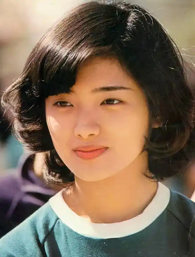 山口百惠50张近照曝光,岁月不饶人,一首《谢谢你》回忆满满!