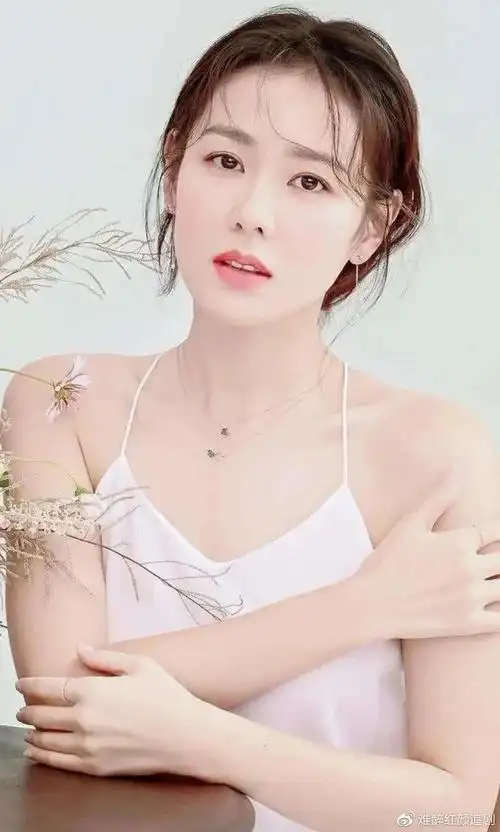 孙艺珍壁纸合集