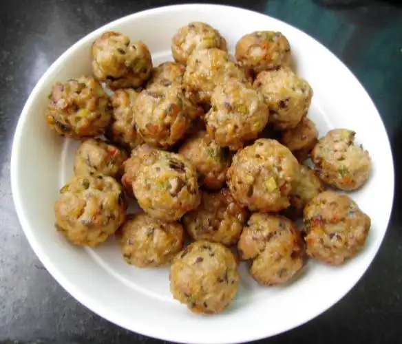 一口一个香菇丸子