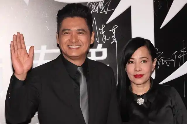 因戏生情,后来赵雅芝就生下了一个女儿,取名福喜,那时的周润发和