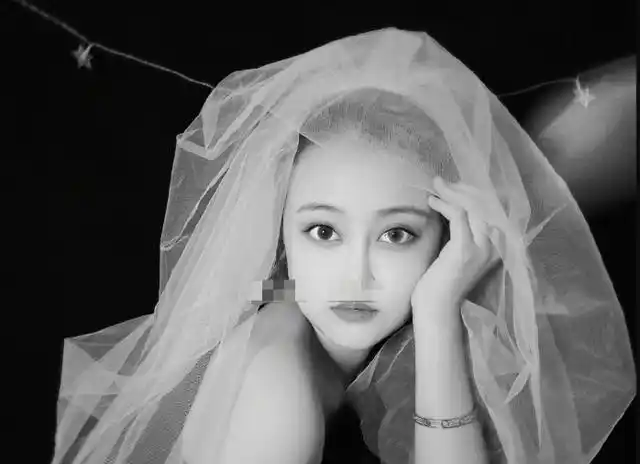 孙侨潞遗照公开,好友发悼念长文告别逝者,生前备忘录内容曝光