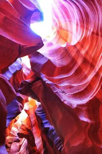 美国最美景点羚羊谷,被纳瓦霍族世代守护,却有着致命的危险