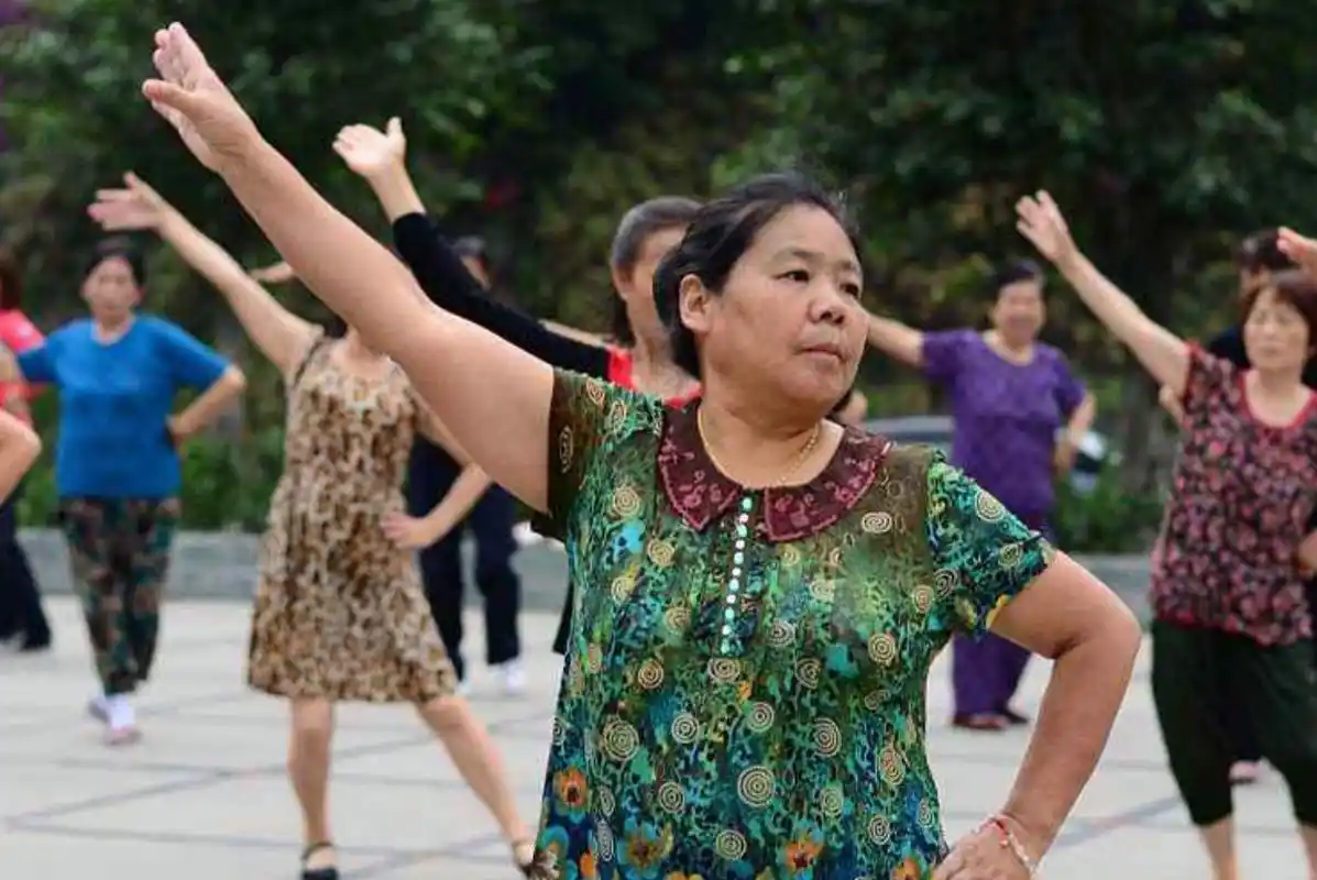 农村的大妈们平时会跳广场舞吗?