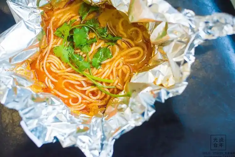 fm987mm来了阿姨秘制锡纸花甲只要14元