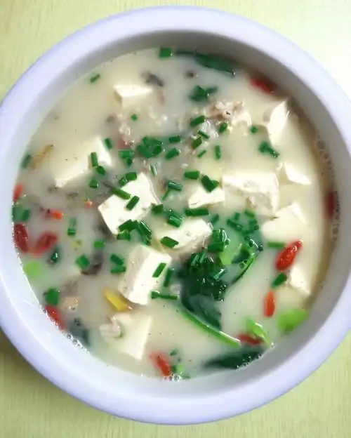 鲫鱼豆腐汤