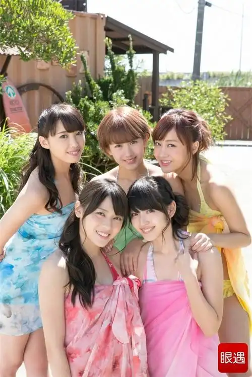 偶像少女团甜蜜出击 萌妹一箩筐