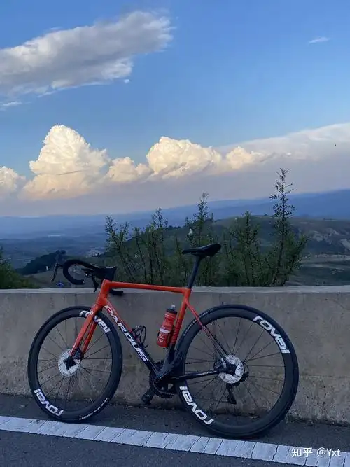 花7000买了辆公路车重量达11kg合理吗