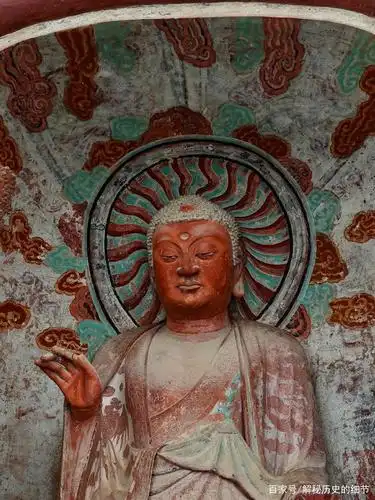 中华佛教胜地图集:麦积山石窟佛像雕塑之美欣赏