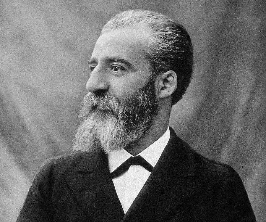 当世纪钻石商业战遇上"没有感情"的科学家们