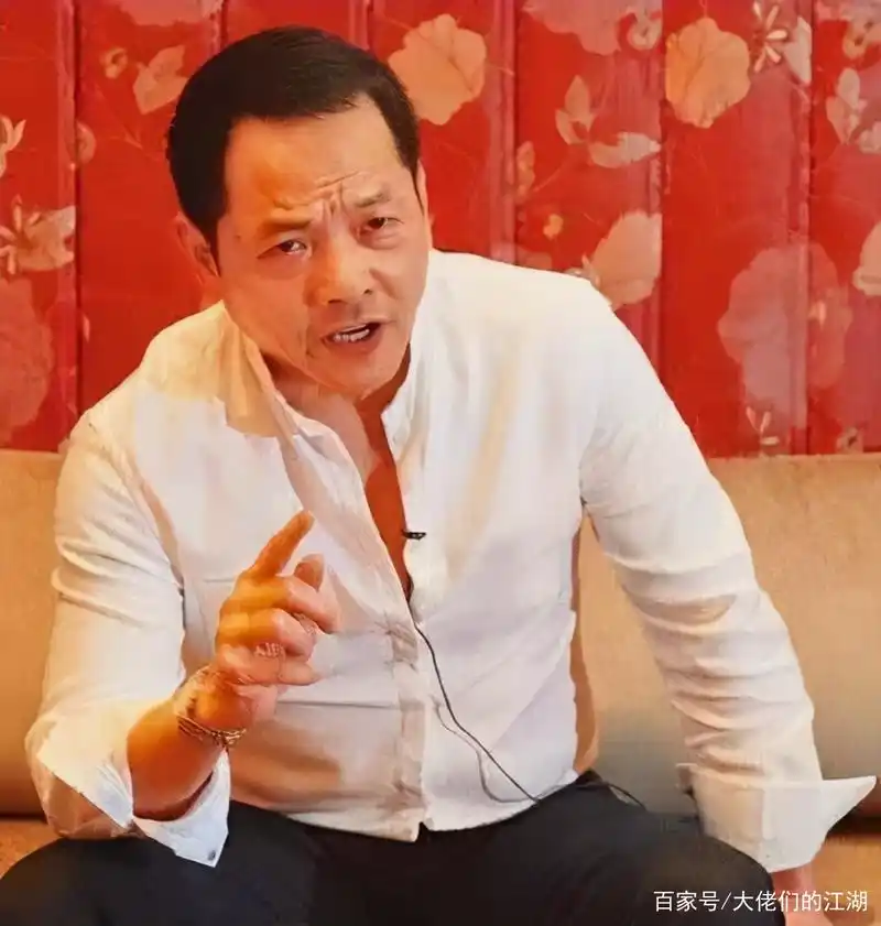 澳门"水房"赖东生,继崩牙驹之后的地下王者,巅峰期身家过百亿