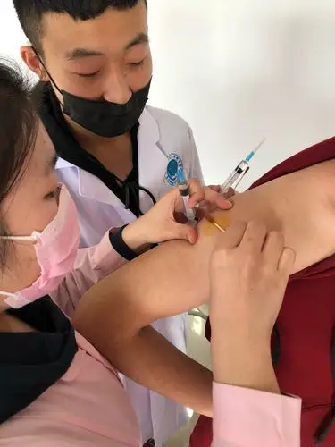 一堂生动而有趣的肌肉注射实训课