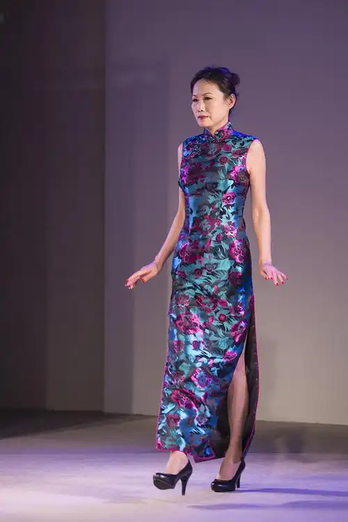 老年旗袍时装秀