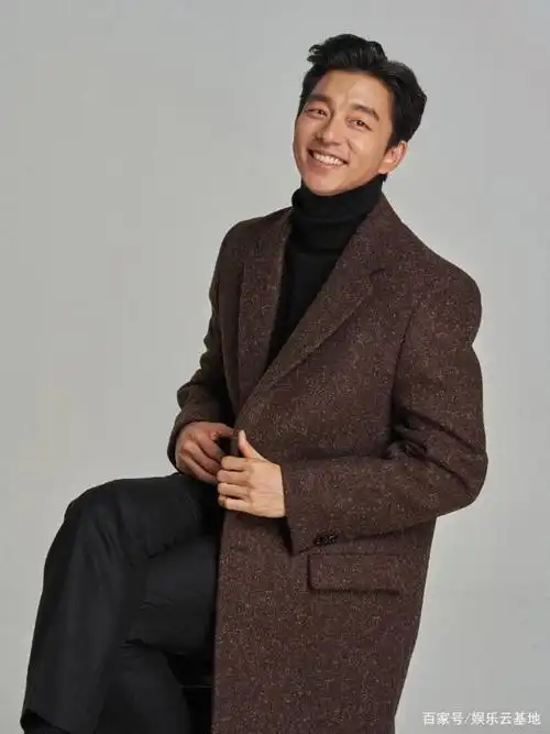 孔刘:一位眉眼间尽显帅气与阳光的大叔,气质脱俗简直帅呆了!