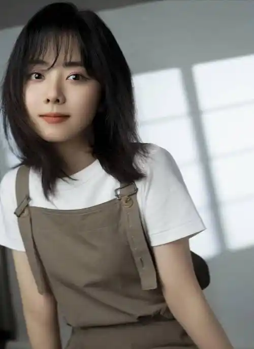 女明星谭松韵写真集:玲珑可爱,青春靓丽_谭松韵_玲珑_青春