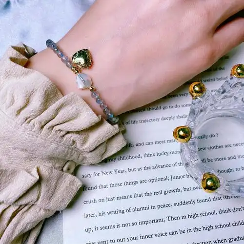 2020新款小蓝蓝光月光石手链女爱心形巴洛克珍珠手链