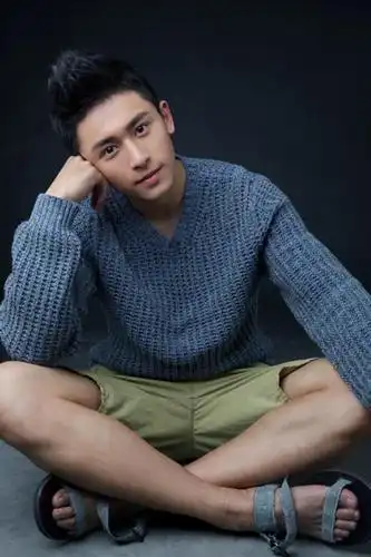 张哲_演员_作品_个人资料_简历_生日_经历_留言 - 酷乐米