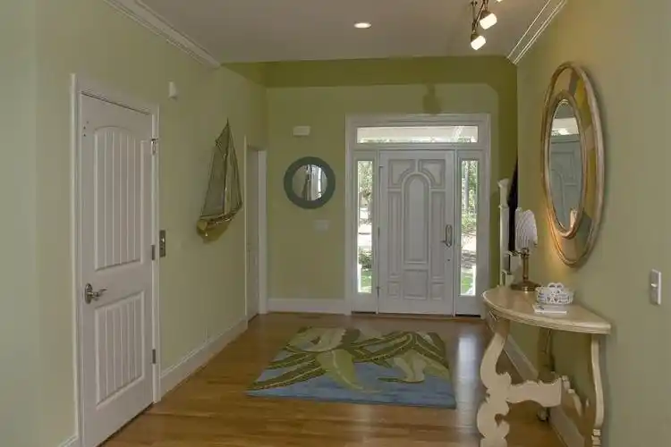 室内油漆装修图片大全_室内电视墙装修效果图大全_室内高档装修效果图