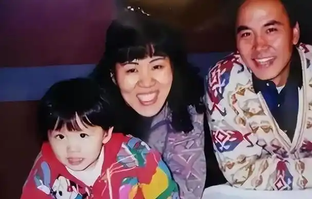 郎平:2段婚姻3段情,56岁遇到真爱,被"平凡"丈夫宠成小女人