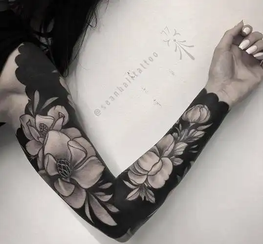 不一样的黑臂纹身另一种魅力