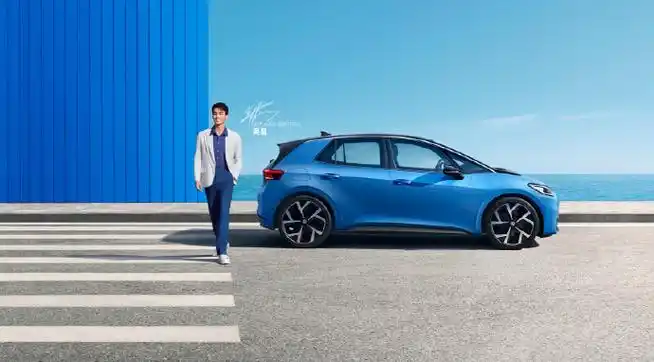 吴磊超话#在暴雪时分定档#  终于等到你~  2月2日,和吴磊一起实力向前