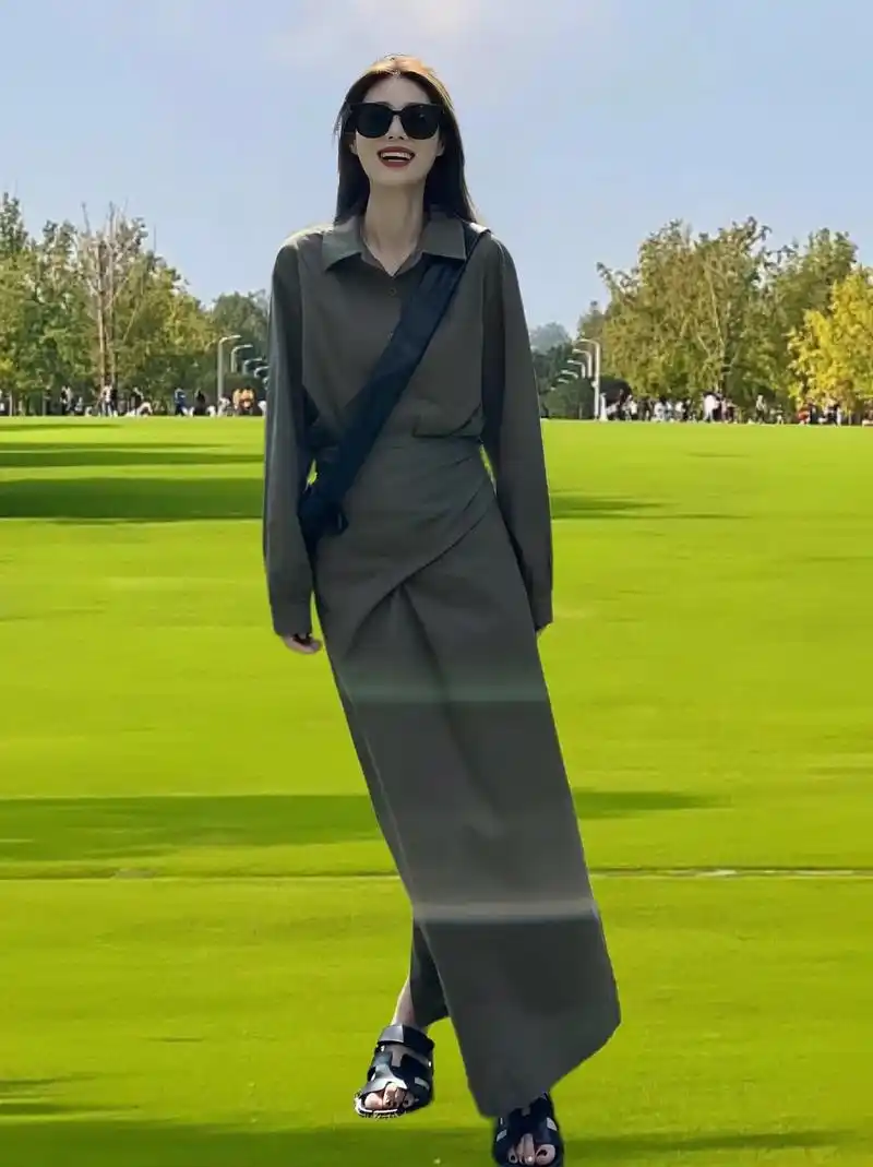 姐妹们!早春都来穿这套军绿色衬衣77不规则开叉半身裙套装!