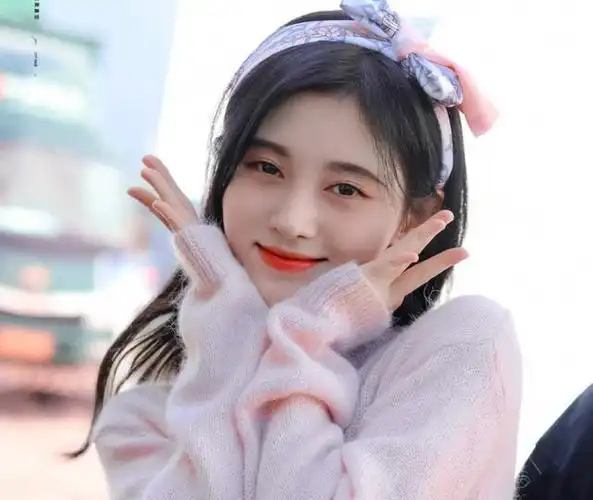 鞠婧祎新剧终于卸掉桃花妆没有了浓厚眼影都快认不出了