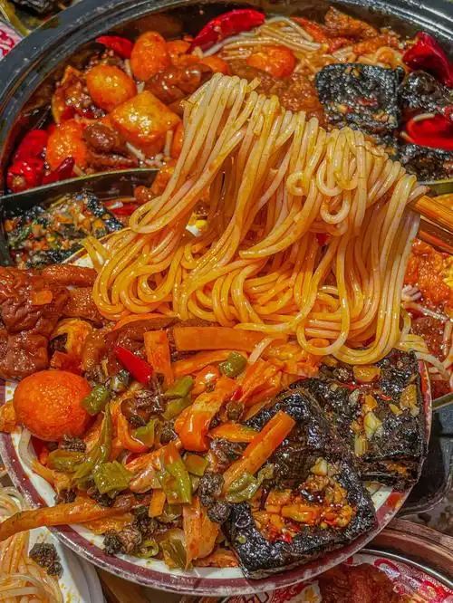 不愧是痞幼臭豆腐螺蛳粉火锅安利给所有人