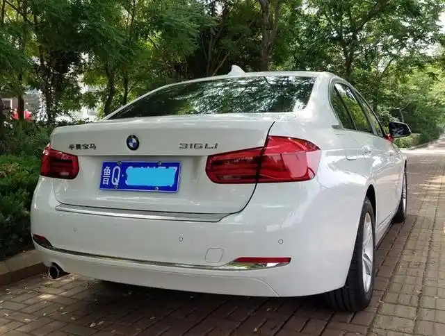 26万提2016款宝马316li:为了去相亲更有面子!