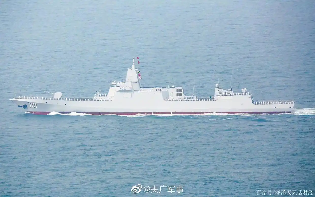 055型驱逐舰入列,雄壮霸气气贯长虹