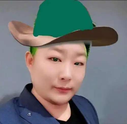 虎牙小仔爷遭遇失散多年前女友碰瓷网友我要退订