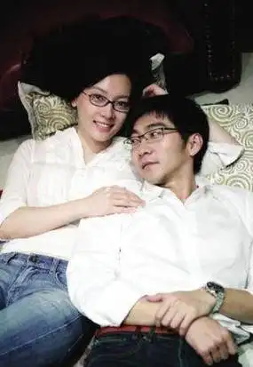 陈数与前夫分手后,与钢琴家赵胤胤一见钟情,两人婚后幸福美满_婚姻