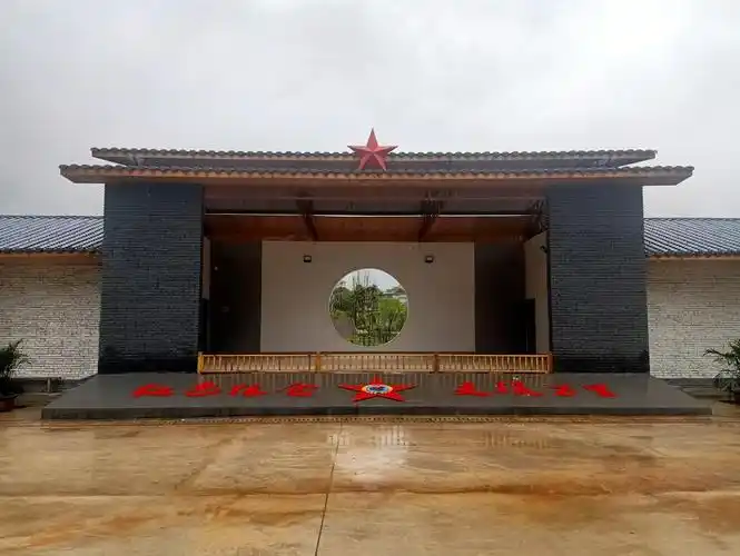 红色戏台示范点整合了美丽乡村建设和森林公园项目资金