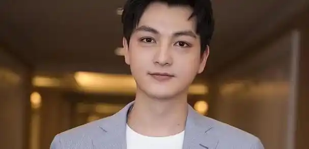 穆青的扮演者是谁