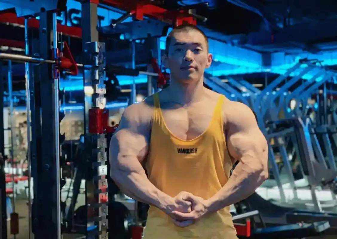 抖音图文来了 #精神氮泵 #创作灵感 #胸肌#健身壁纸#健身男神